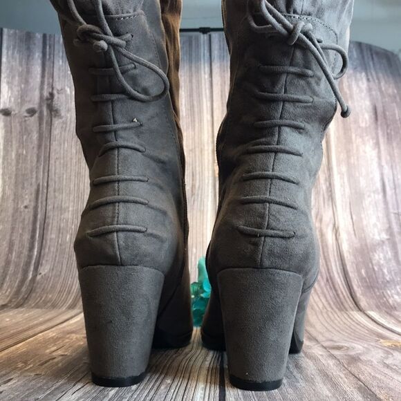 JOURNEE Leeda Grey Faux Suede Boots 7M - Picture 7 of 14